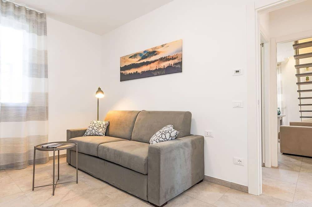 Entire apartment, Nice apartment for 6 people with private pool, Wifi, A/C, Tv, terrace and pets allowed in Cecina, Etruscan Coast