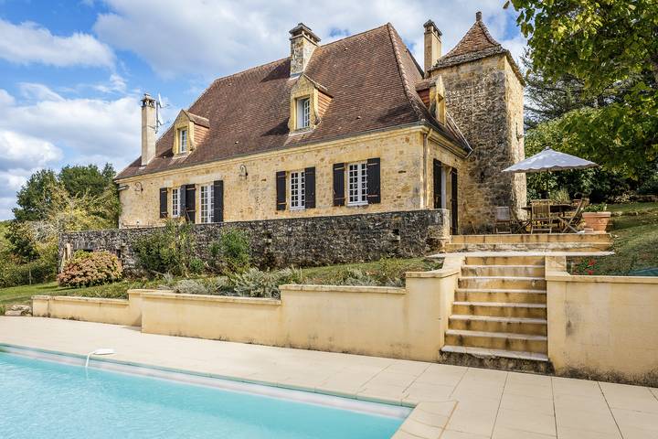 Gîte pour 10 personnes, avec piscine