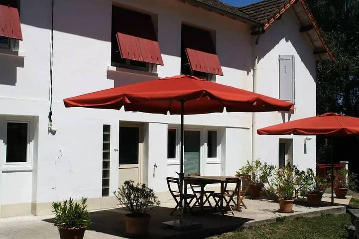 Villa pour 2 personnes, avec piscine et terrasse - 1