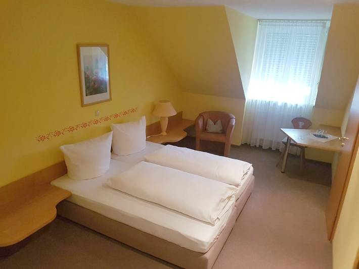 Hotel für 2 Personen, mit Terrasse in Litzendorf - 2