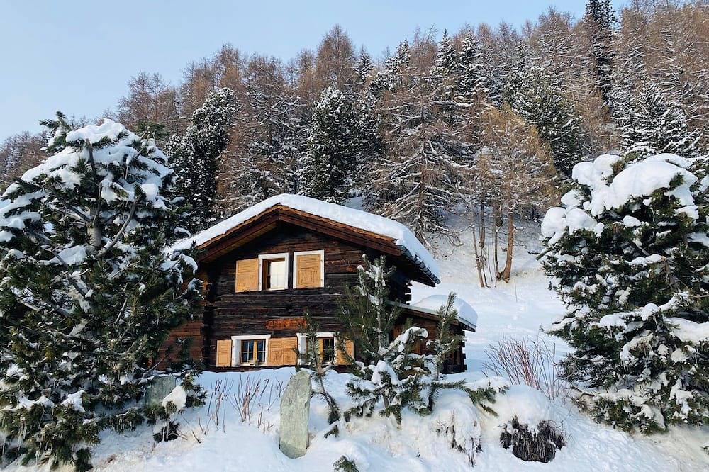 Chalet ça me Suffit, mein kleines Paradis -Aussen : kleines 2-stöckiges Chalet für 2 Personen am Anf in Chandolin, Anniviers