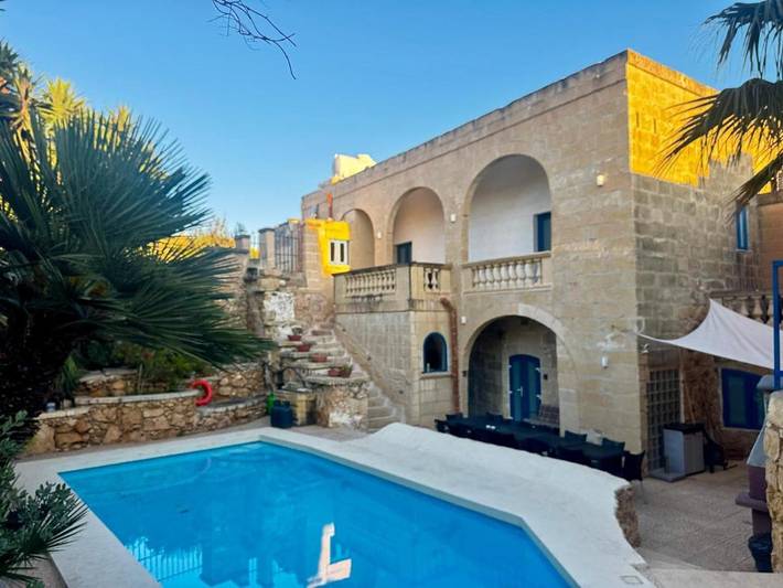 Casa de vacaciones para 16 personas, con jardín además de terraza y piscina, Se admiten mascotas - 1