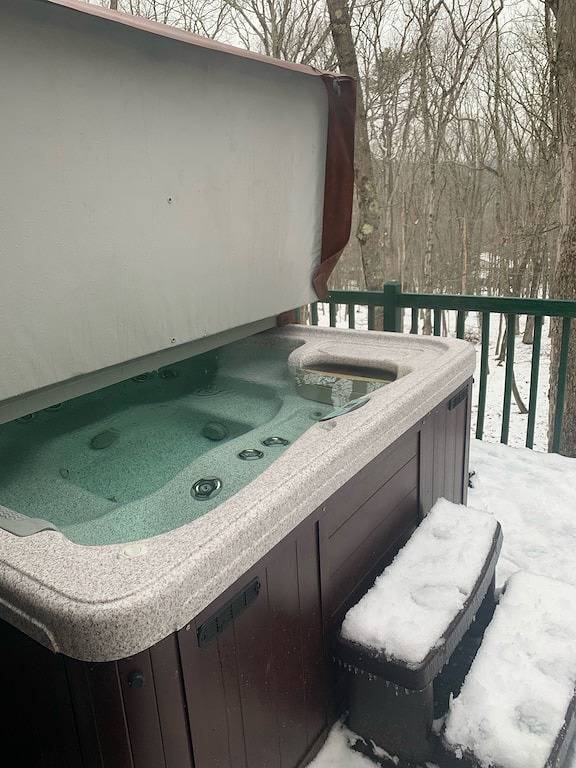 Mountain Retreat- Masthope-Ski/Lake Community! in Masthope, Pike County