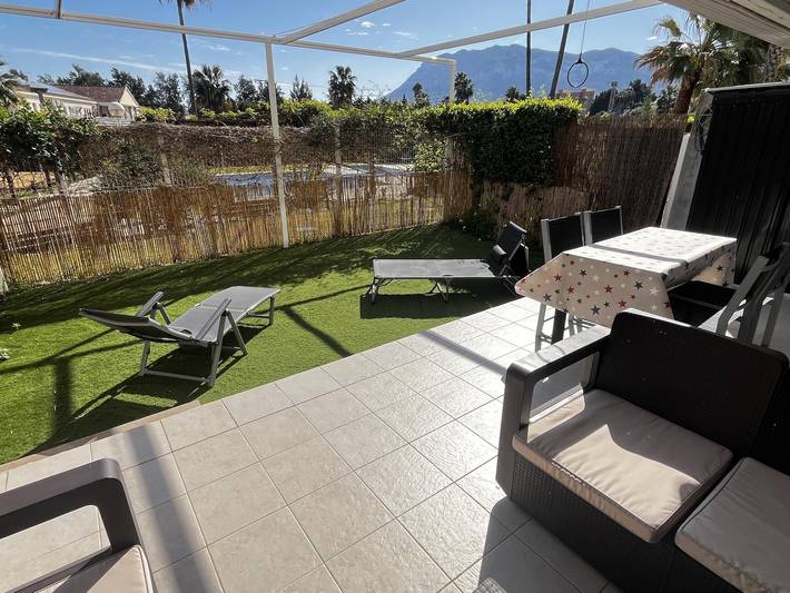 Apartamento de vacaciones para 4 personas, con terraza y piscina además de jardín y piscina para niños - 1