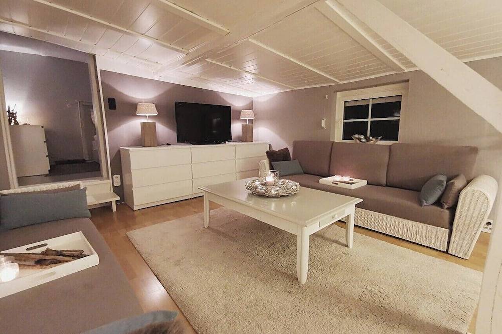 Entire apartment, Wismar Baltic Sea private apartment in Wismar, North-West Mecklenburg (Wismar region)