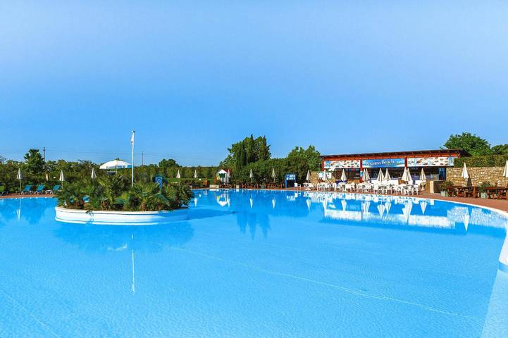 Ferienwohnung für 6 Personen, mit Pool und Balkon/Terrasse sowie Kinderpool - 1