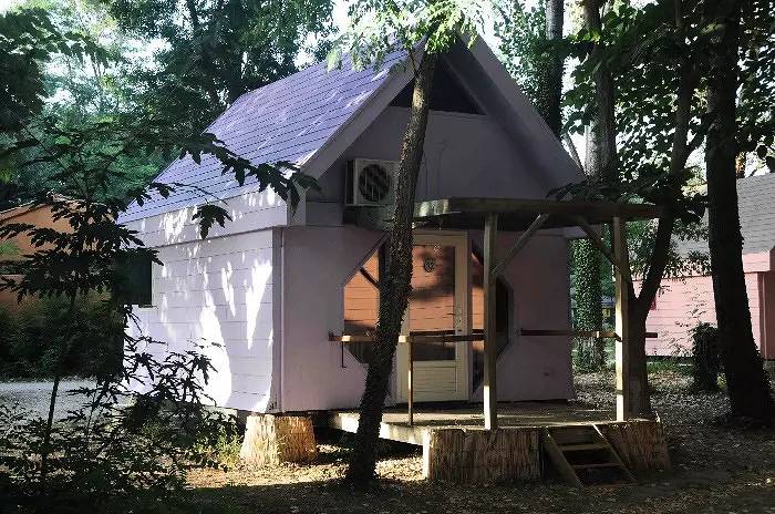 Chalet pour 4 personnes, avec terrasse dans le Gard - 2