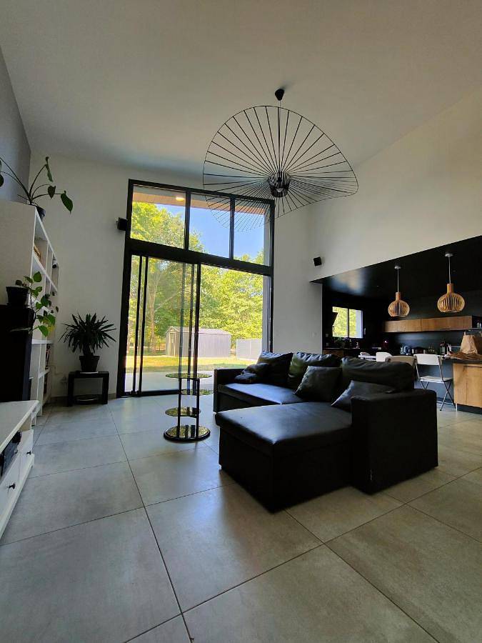 Location de vacances pour 8 personnes, avec vue ainsi que terrasse et jardin à Arnage - 2