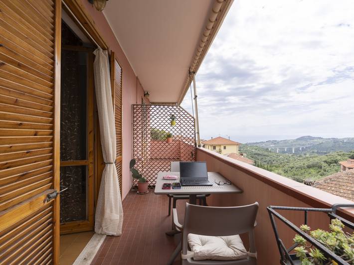 Ferienwohnung für 4 Personen, mit Balkon in Civezza