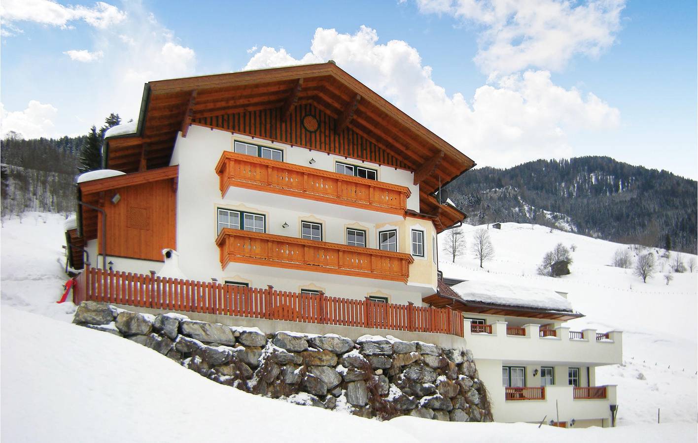 Ganze Ferienwohnung, Gemütliche Ferienwohnung mit WLAN, Parkplatz und in der Nähe der Skistation und des Flusses in Großarl, Ski Amadé