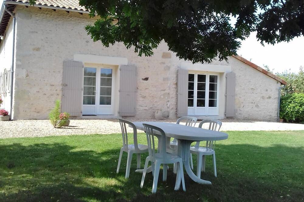 Gîte de Says - Champagne-Saint-Hilaire in Champagné-Saint-Hilaire, Vienne (France)