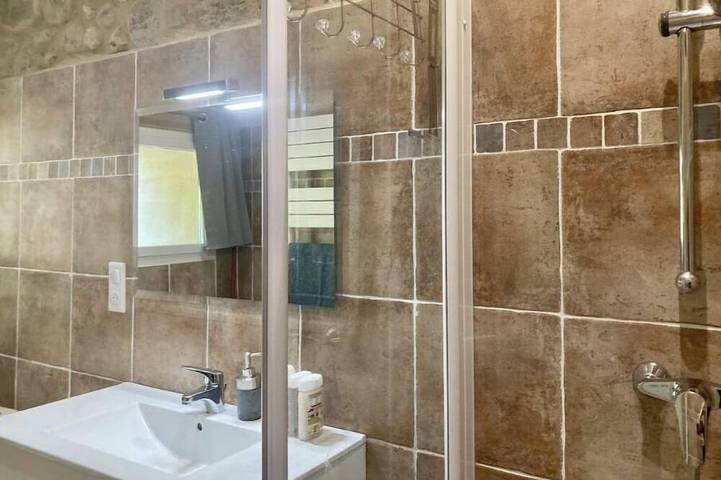 Charming old stone farmhouse between sea and lake mountains in Aléria, Corte und Umgebung