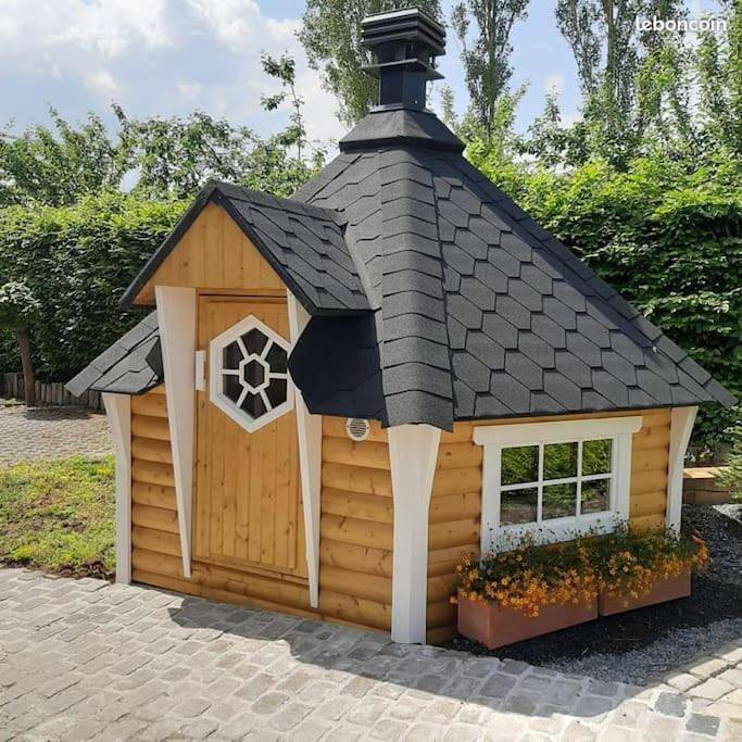 Location de vacances pour 6 personnes, avec terrasse et sauna ainsi que jardin et vue à Sainte-Ode - 4