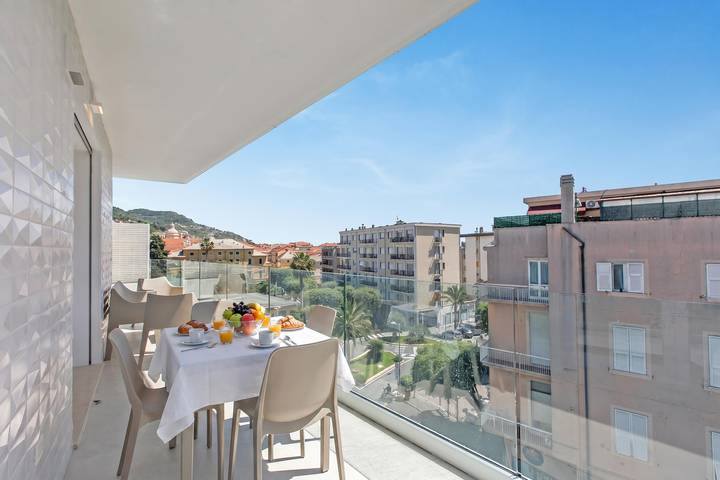 Appartamento per 4 persone, con Balcone e Piscina per bambini a Comune di Finale Ligure