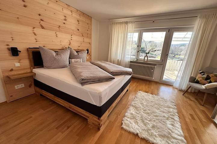 Ferienhaus für 8 Personen, mit Sauna und Whirlpool sowie Balkon und Garten in Silz (Pfalz) - 2