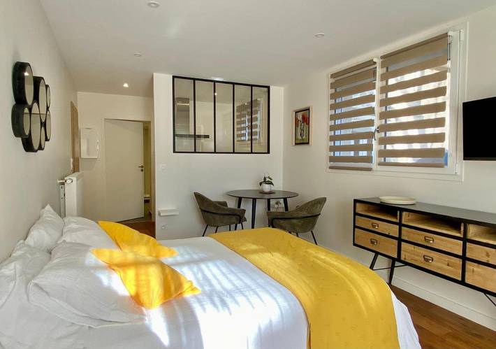Location de vacances pour 4 personnes, avec jardin et vue dans Maison De La Vache Qui Rit Lons Le Saunier - 2