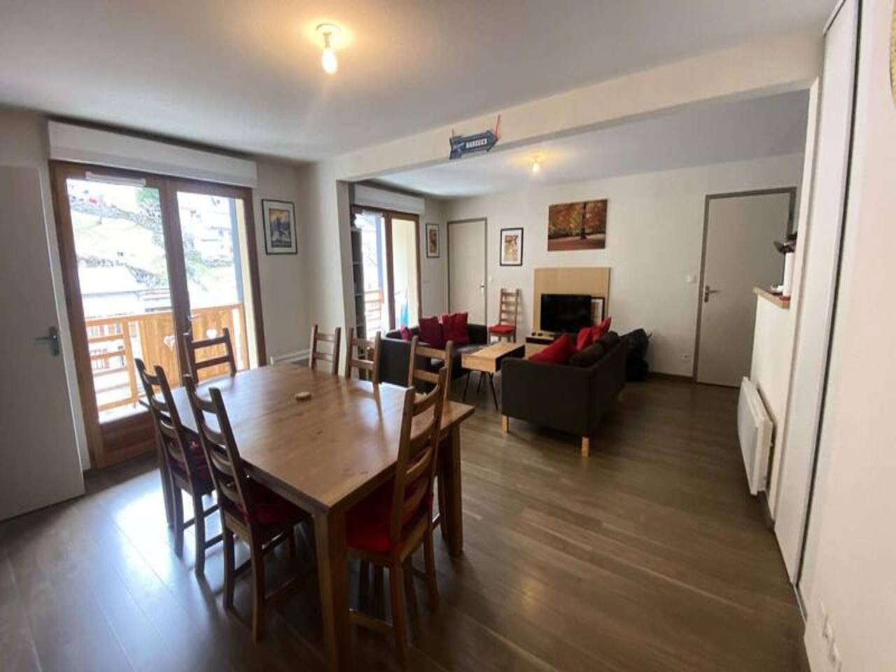 Ganze Wohnung, Ferienwohnung in den Pyrenäen mit Bergblick in Sers, Nationalpark Pyrenäen