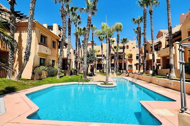 Ferienwohnung für 2 Personen, mit Pool und Balkon sowie Whirlpool in Los Alcázares