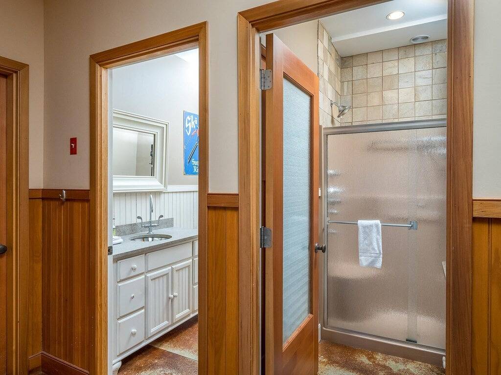 The Ridge House-Modern Chalet! Spectacular Slope Views in Newry, Sunday River