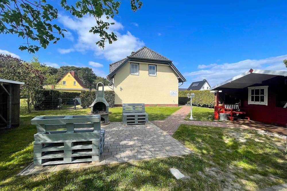 Feriendoppelhaus an der Ostsee für die ganze Familie in Klein Zicker, Mönchgut