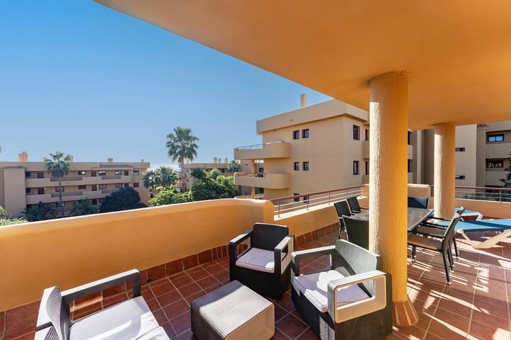 Entire apartment, Apartment '212 La Cala Azul' with Shared Pool, Wi-Fi and Air Conditioning in La Cala de Mijas, Mijas