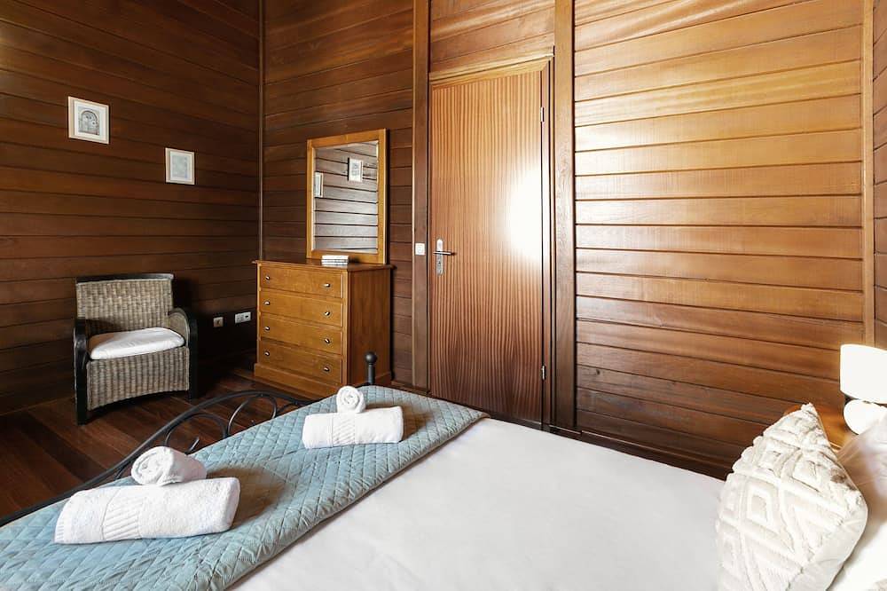 Ganze Wohnung, Stylish Rustic Villa - Surf & Golf in Vau, Leiria District