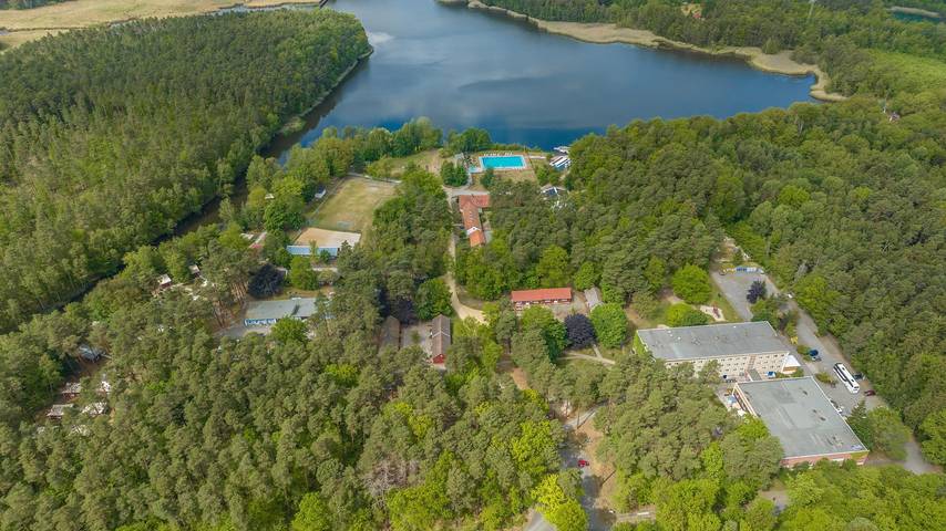 Ferienwohnung für 4 Personen, mit Terrasse und Pool in der Lausitz