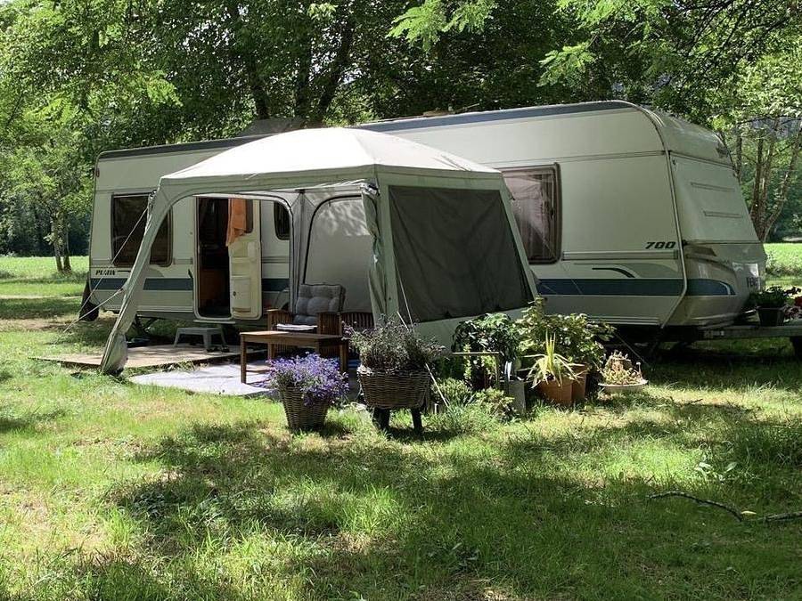 Camping Le Célé - Caravane 2 personnes - Rita in Saint-Sulpice (Lot), Parc Naturel Régional des Causses du Quercy