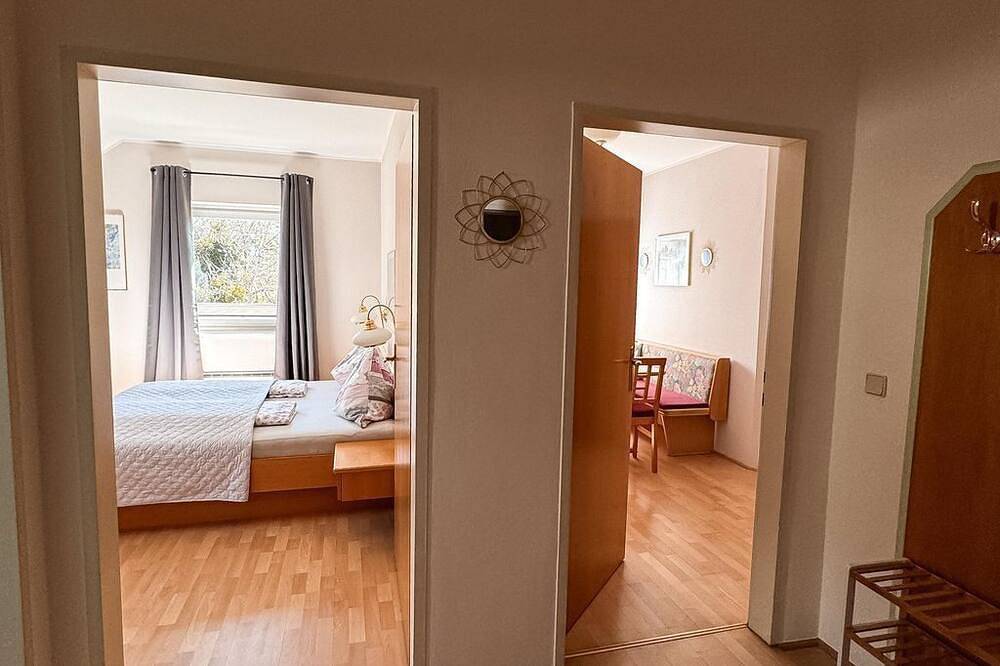 Ganze Wohnung, Ferienwohnungen Seerose am See - Appartement / 2 getrennte Schlafräume (2.Etage) in Millstatt, Bezirk Spittal an der Drau