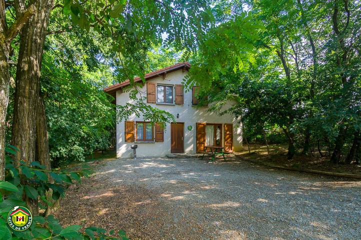 Gîte pour 6 personnes, avec piscine et terrasse à Sonnay