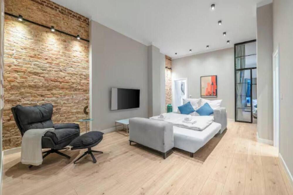 Ganze Wohnung, Stylish Ground-Floor Apartment Near Berlin Central Station & the Spree in Moabit Berlin, Berlin