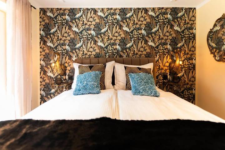 Ferienwohnung für 4 Personen, mit Terrasse und Ausblick sowie Seeblick und Garten in Bad Zwischenahn