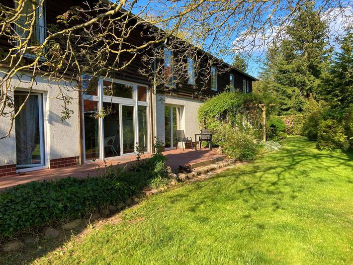 Ferienwohnung für 2 Personen, mit Terrasse und Garten in Mellenthin