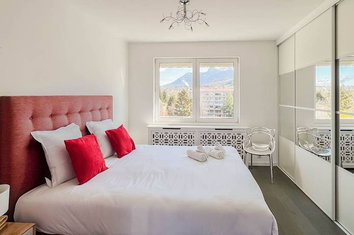 Gîte pour 4 personnes, avec balcon dans Plage d'Albigny - 2