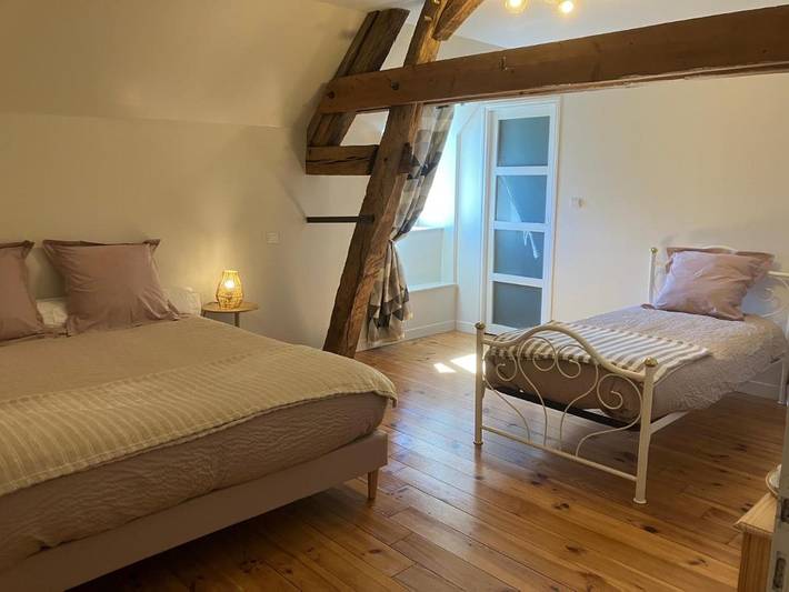 Maison d’hôte pour 4 personnes, avec terrasse ainsi que piscine et jardin dans Côte-d'Or - 2