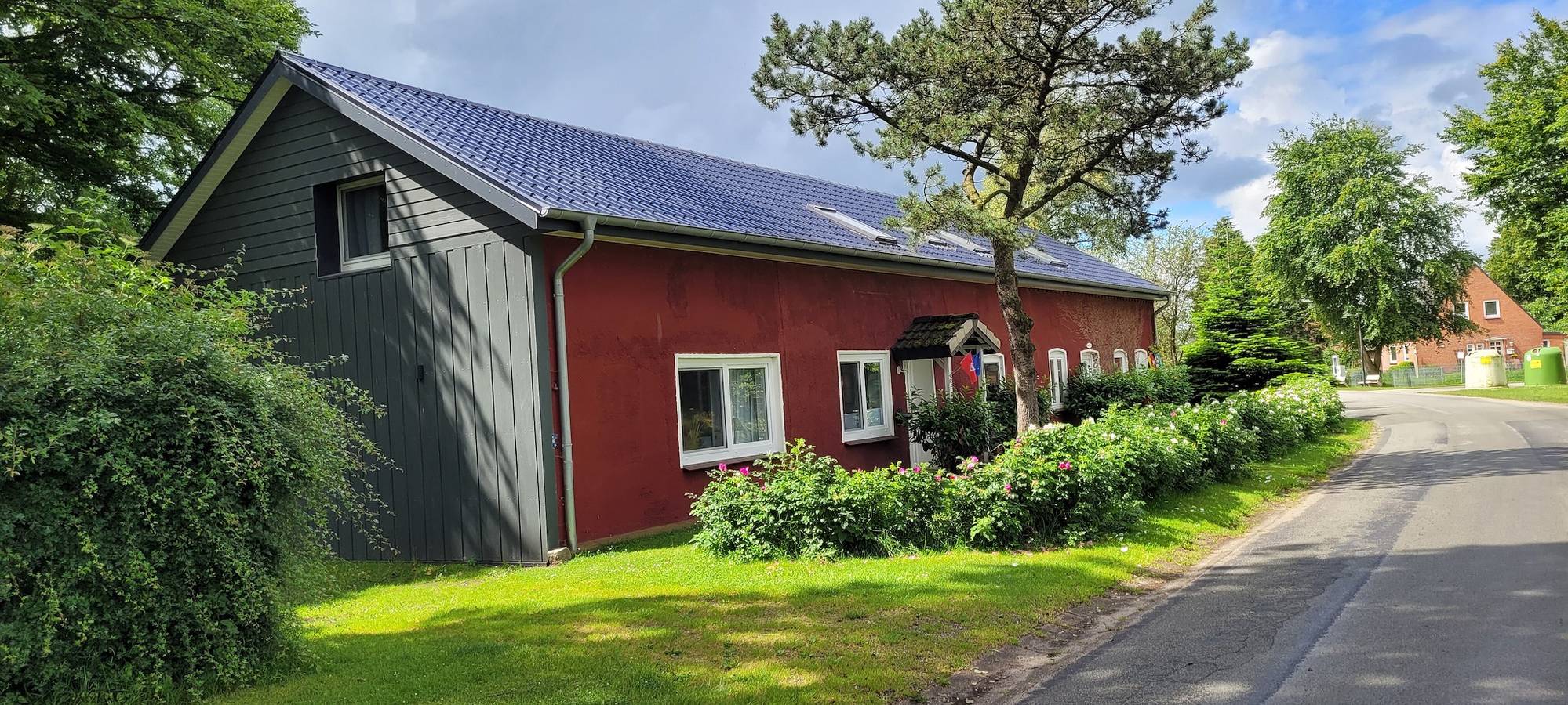 Ganze Wohnung, Ferienwohnung 'Haus Rostock' mit Terrasse, Garten und Wlan in Bondelum, Grünes Binnenland