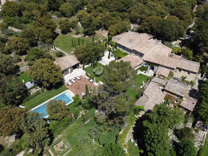 Chambre d’hôte pour 2 personnes, avec jardin ainsi que vue et piscine, animaux acceptés à Gordes - 2