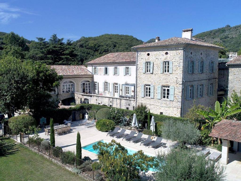 Double Room with Pool View in Les Mages, Parc national des Cévennes