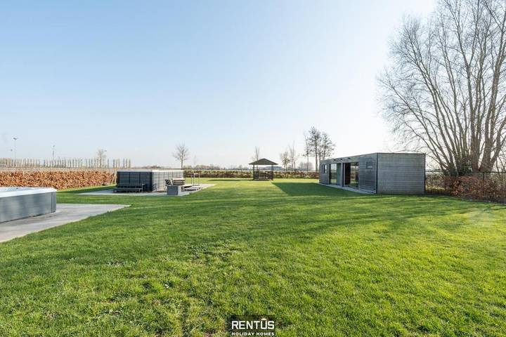 Location de vacances pour 12 personnes, avec piscine ainsi que vue et jardin dans Leffinge - 4