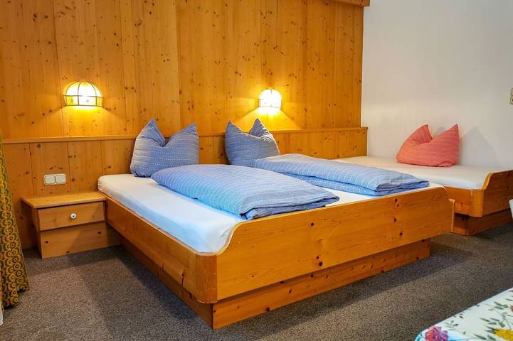 Ferienhaus für 24 Personen, mit Balkon in Strass im Zillertal - 2