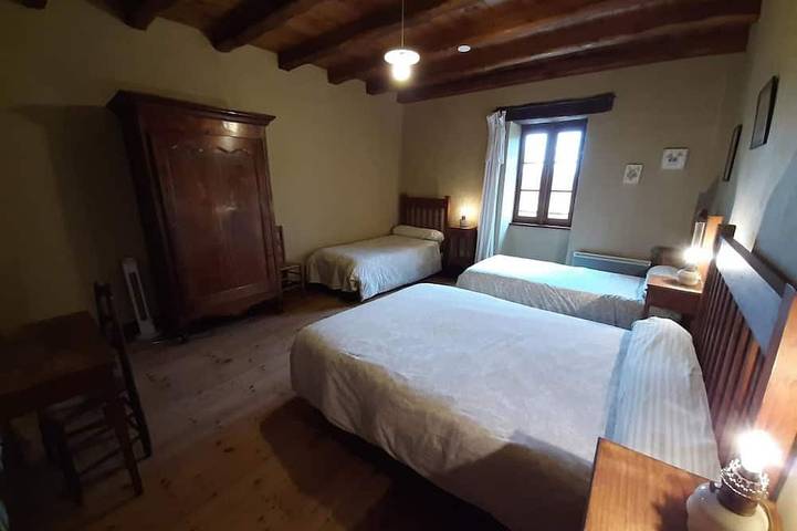 Gîte pour 11 personnes, avec jardin et piscine à Lignières-Sonneville - 4