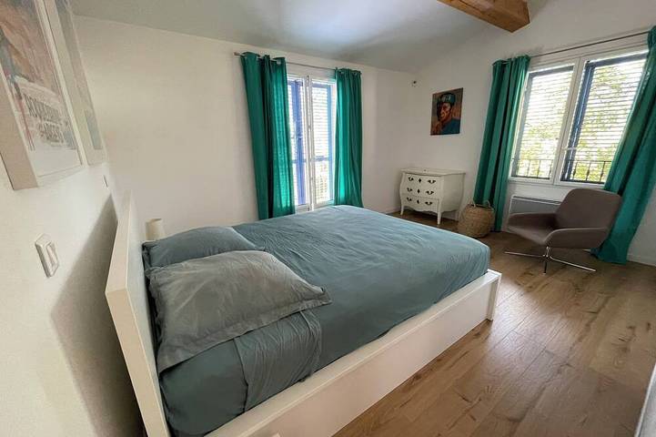 Spacious house with swimming pool 10 minutes from the sea. in Roquebrune-sur-Argens, Costa mediterránea (Francia)