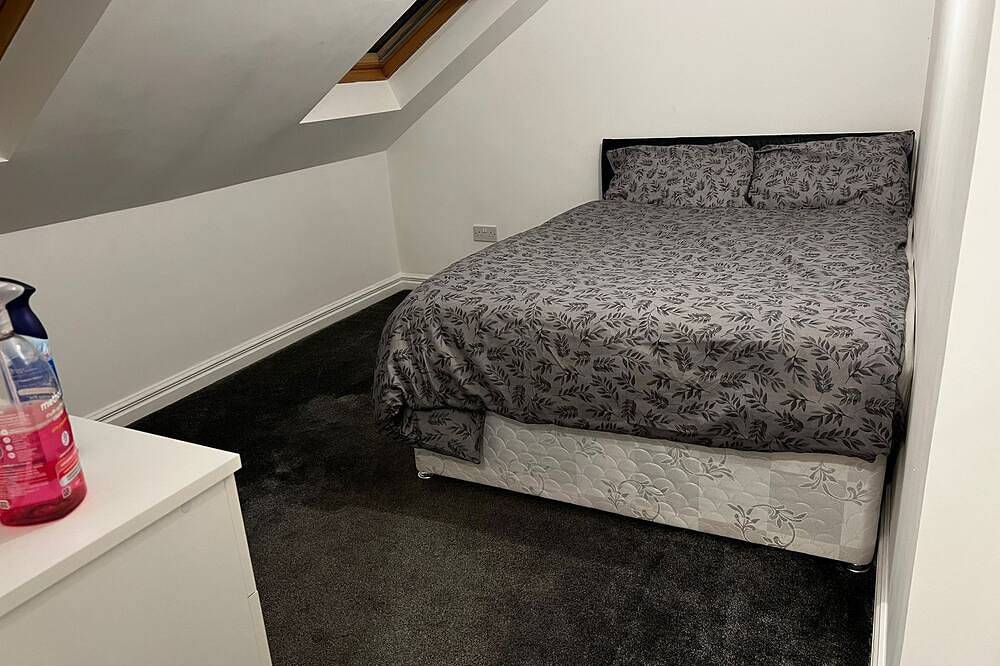Entire apartment, 1/2 Mile to Beach, Great North Run Finish Line and Town Centre.  No. 47 in South Shields, South Tyneside