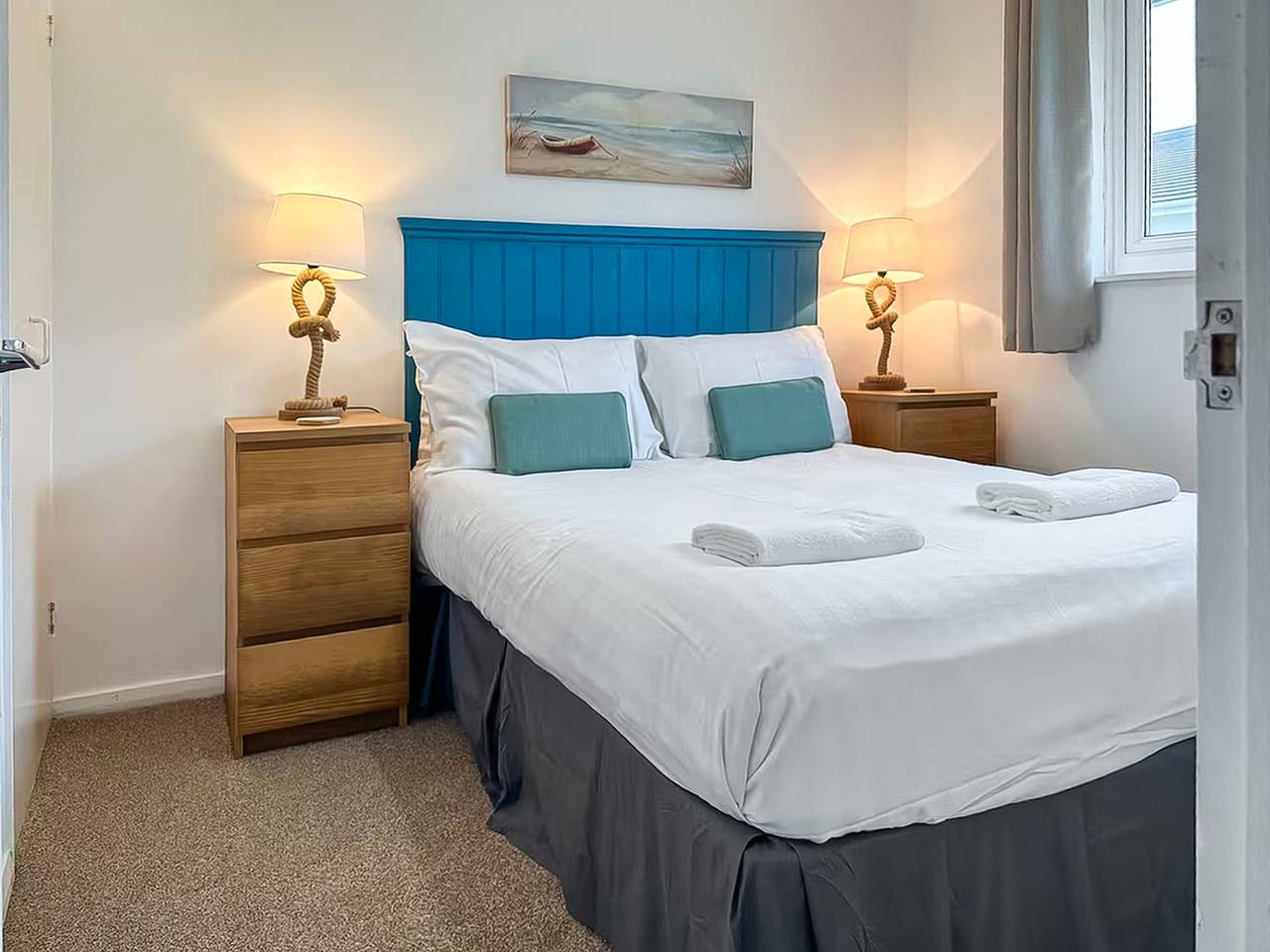 Chalet 12 - Coastlands Holiday Park in Permbrokeshire