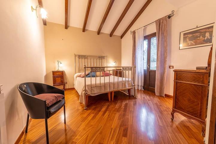 Villa pour 8 personnes, avec balcon ainsi que jacuzzi et jardin à Carini - 2