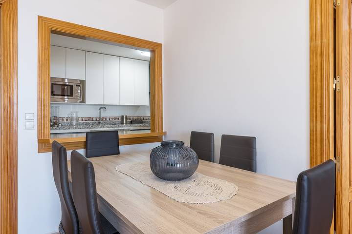 Entire apartment, Apartment 'Haza' with Sea View, Wi-Fi and Air Conditioning in Polopos - La Mamola, Cordillera Penibética