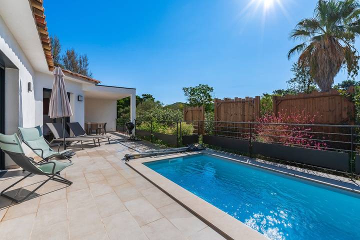 Casa de vacaciones para 6 personas, con terraza y piscina - 1