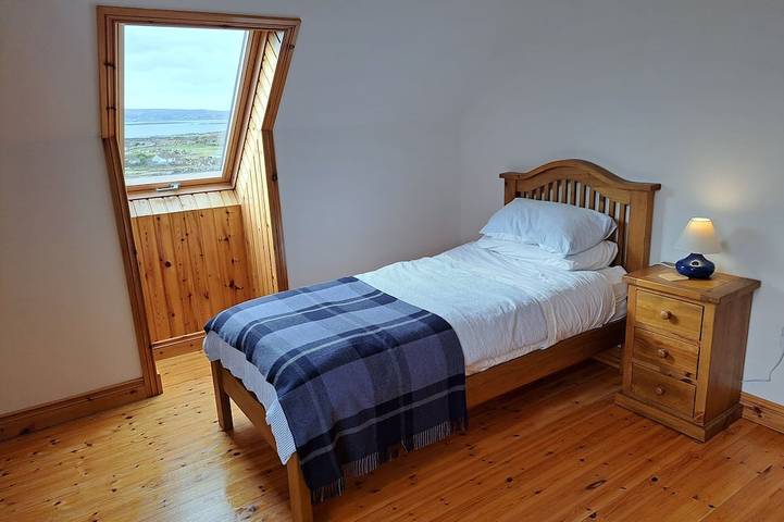 Cottage de luxe avec vue panoramique sur la mer et les montagnes in Connemara