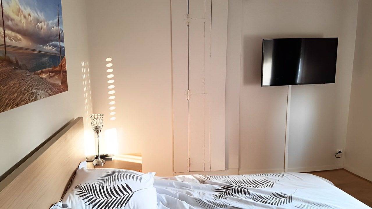 Chambres d'hôte by madorre.com - Chambre blanche in La Teste-de-Buch, Région d'Arcachon