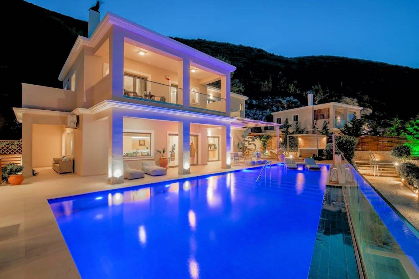 Διαμερίσματα Διακοπών για 10 Άτομα σε Καταστάρι, Αλυκές